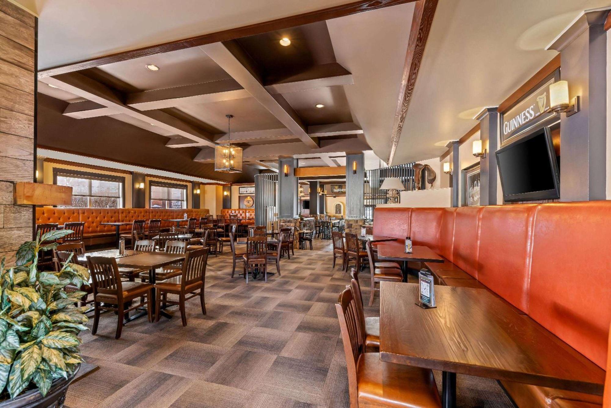 מלון Wingate By Wyndham Calgary South מראה חיצוני תמונה